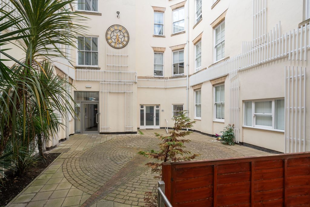 Property photo 1 of 20 Image