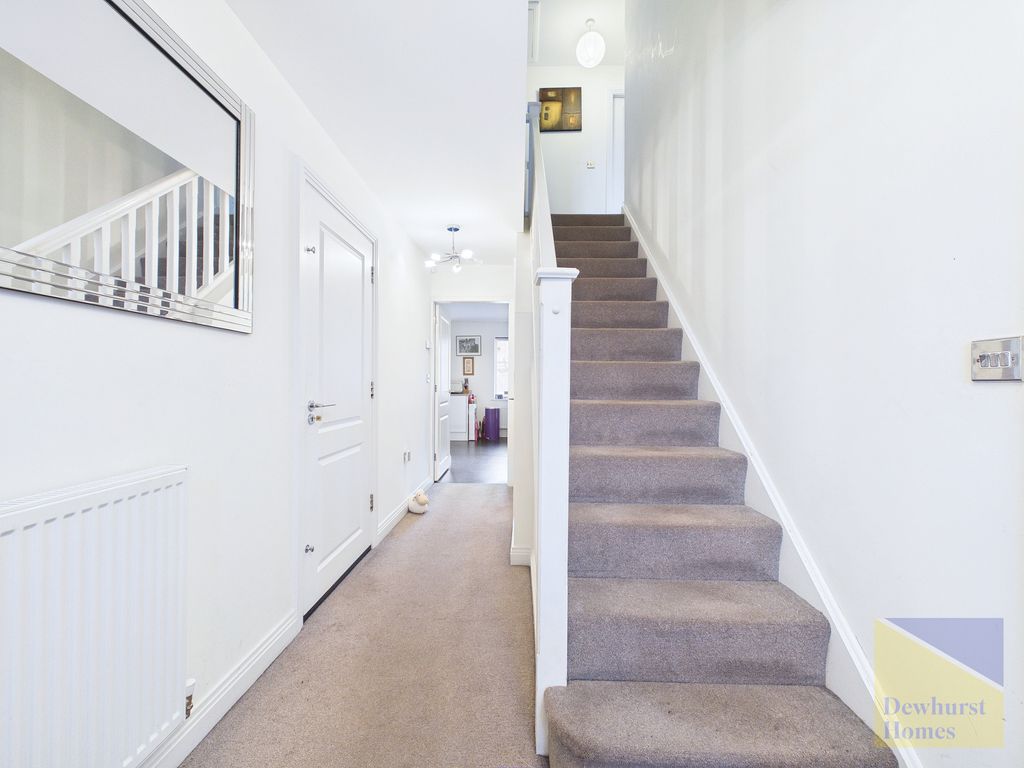 Property photo 3 of 32