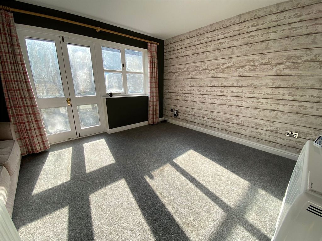 Property photo 3 of 10 Picture No. 10