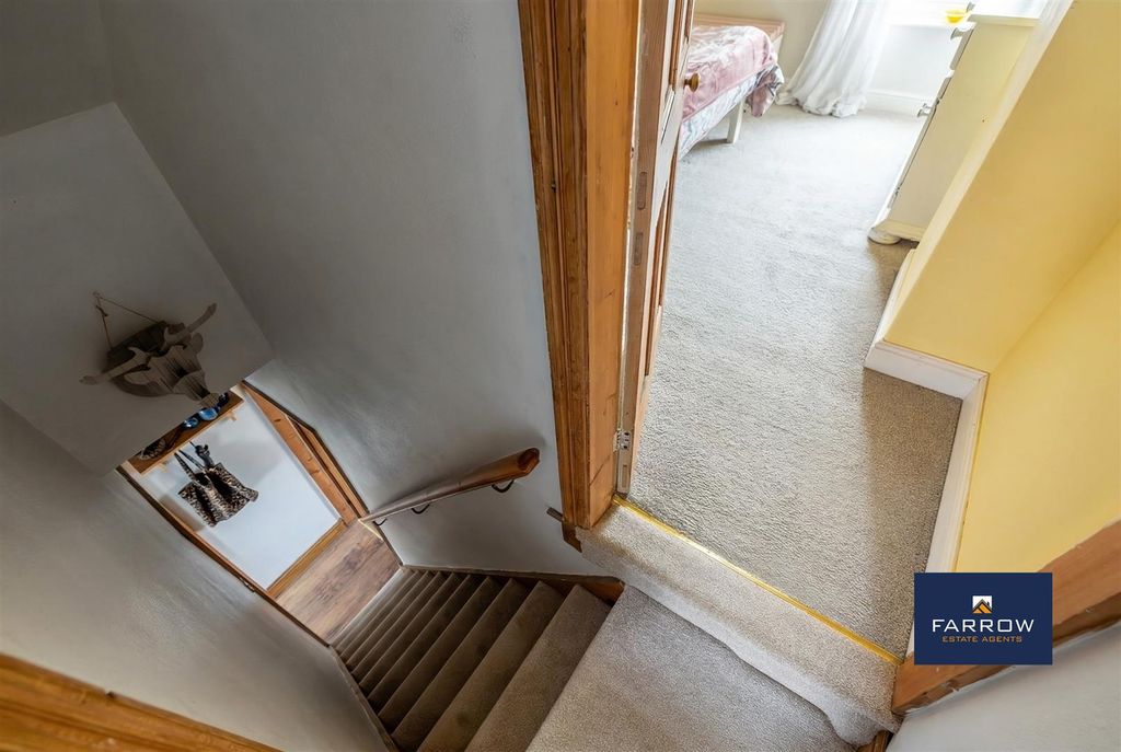 Additional image 16 of 2 bed terraced house for saleBark Street, Cleethorpes DN35