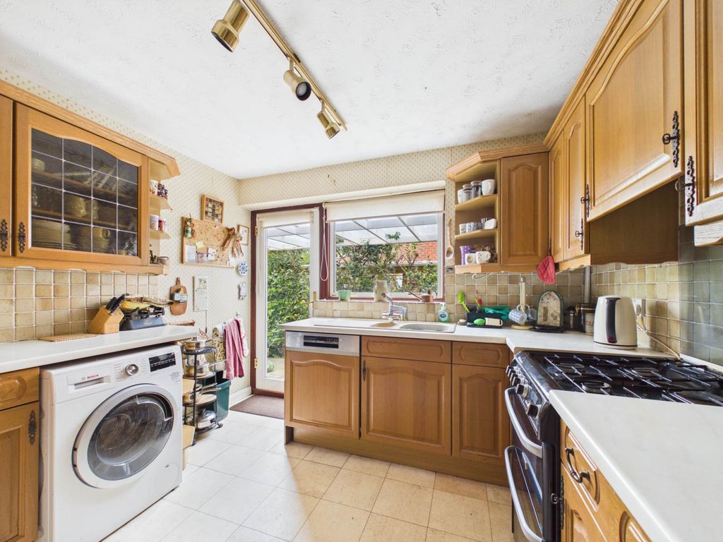 Property photo 3 of 16