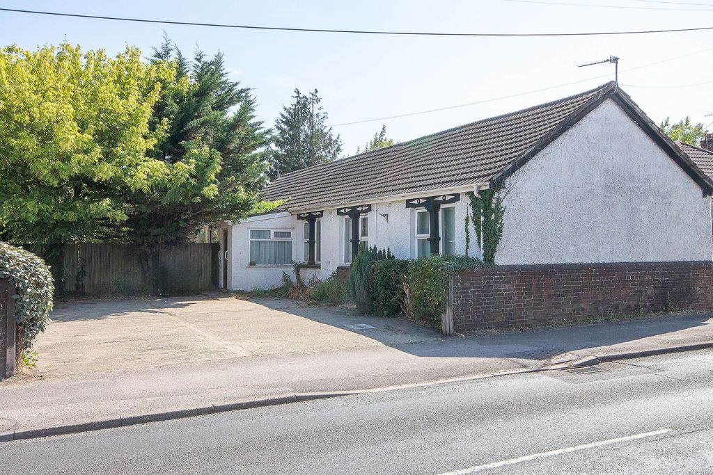Property photo 1 of 10 External