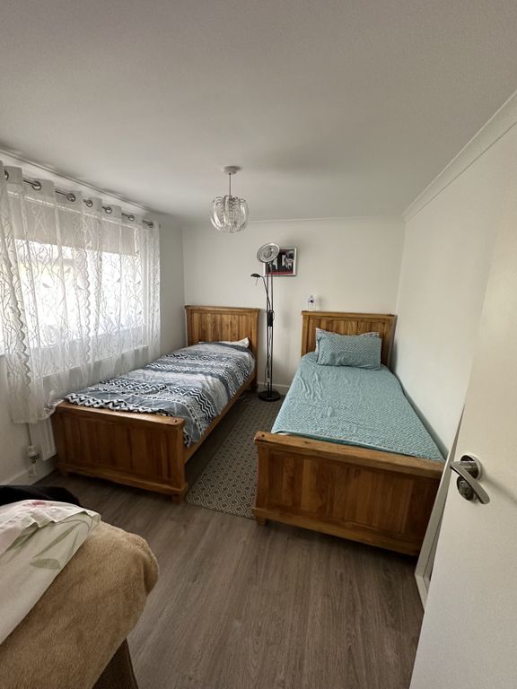 Property photo 1 of 2