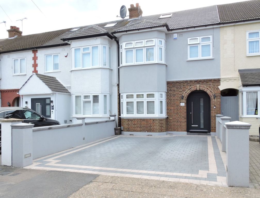 Property photo 1 of 32