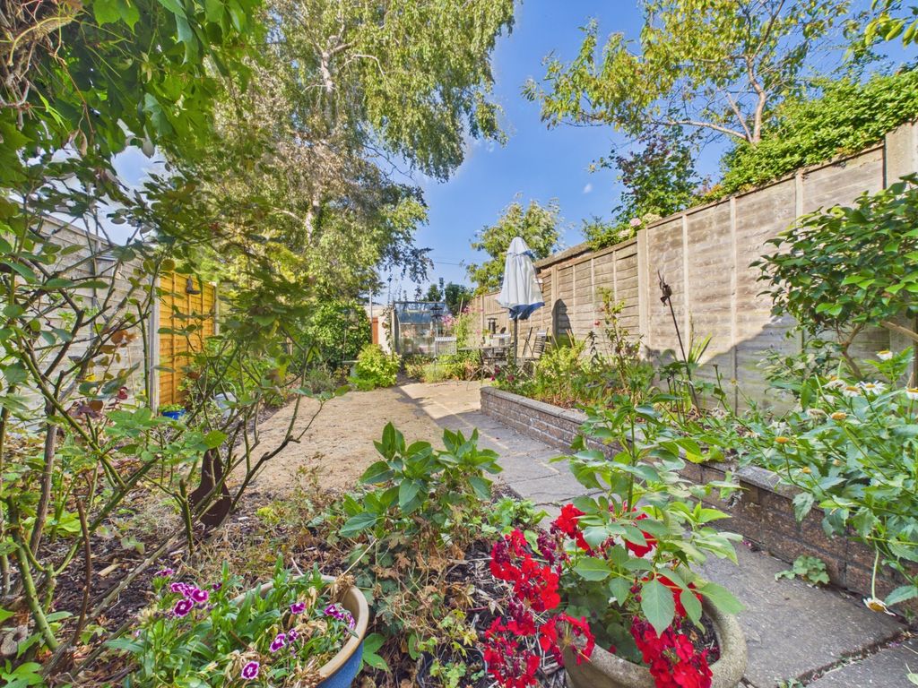 Property photo 2 of 34 Cam02023G0-Pr0244-Still041