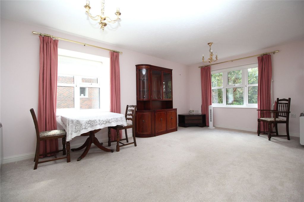 Property photo 2 of 12 Picture No. 13