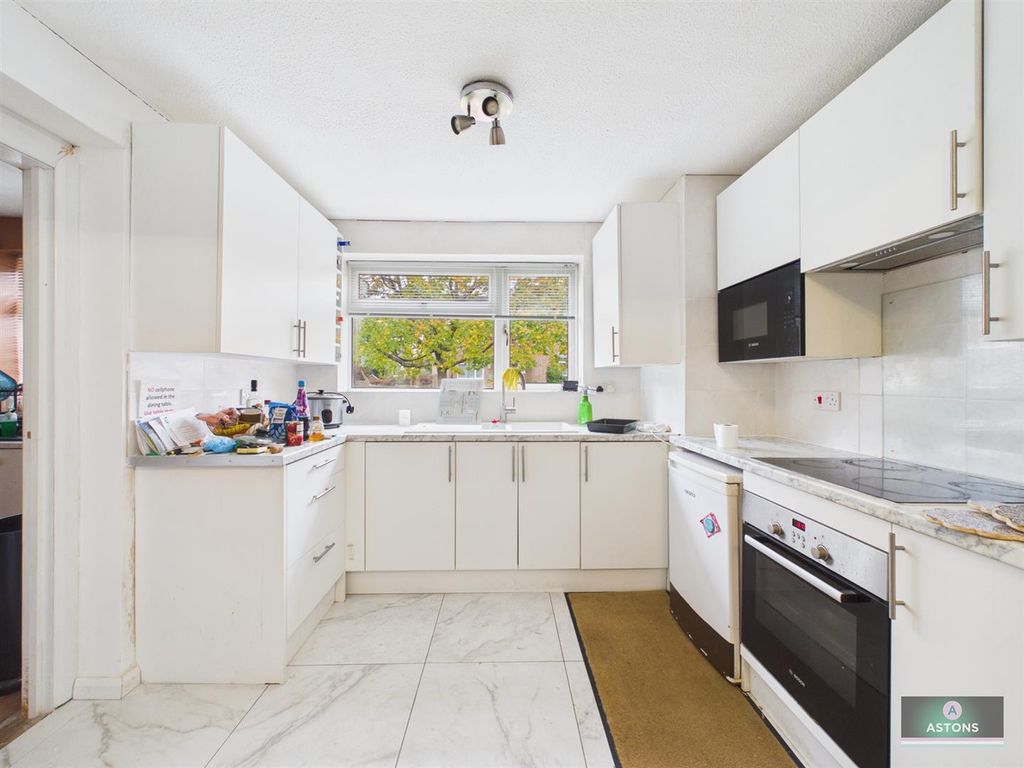 Property photo 2 of 10 Cam02067G0-Pr0431-Still001.Jpg