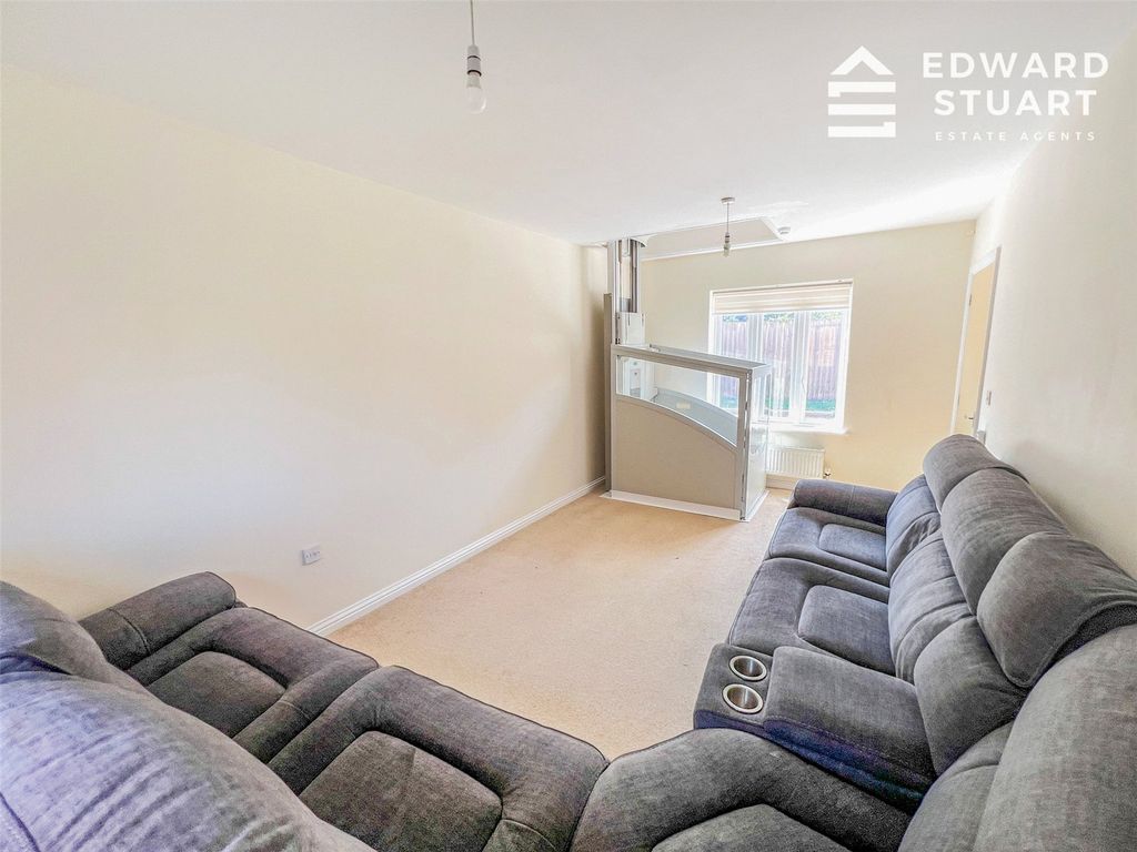 Property photo 3 of 16 Picture No. 06