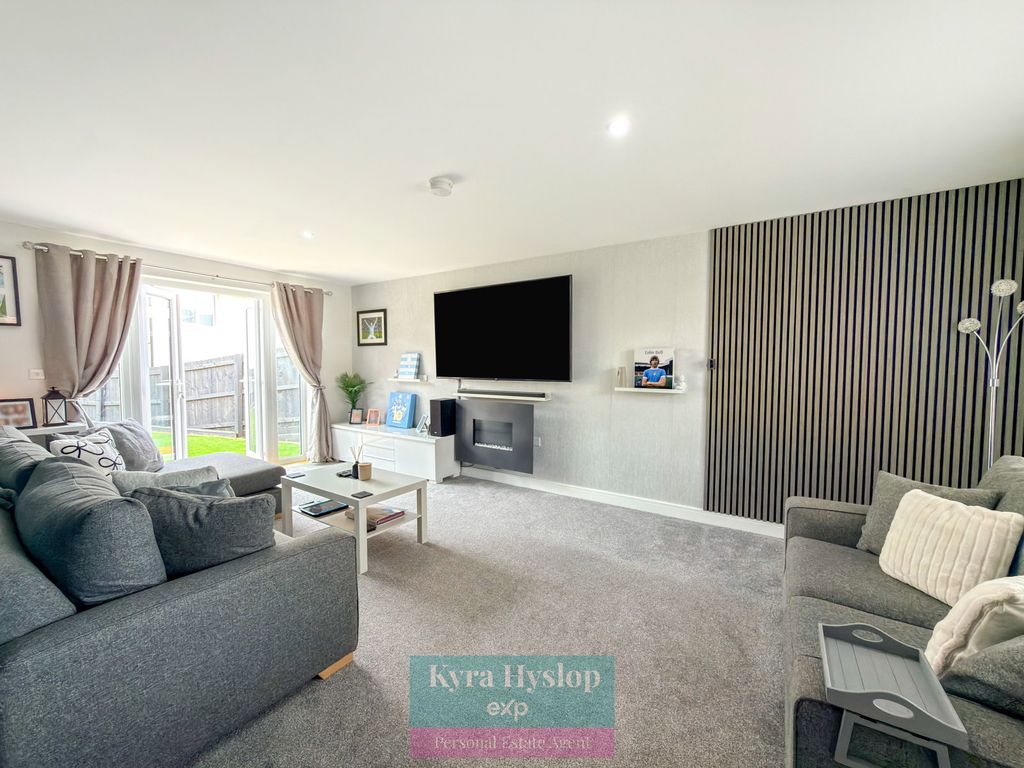 Property photo 3 of 22