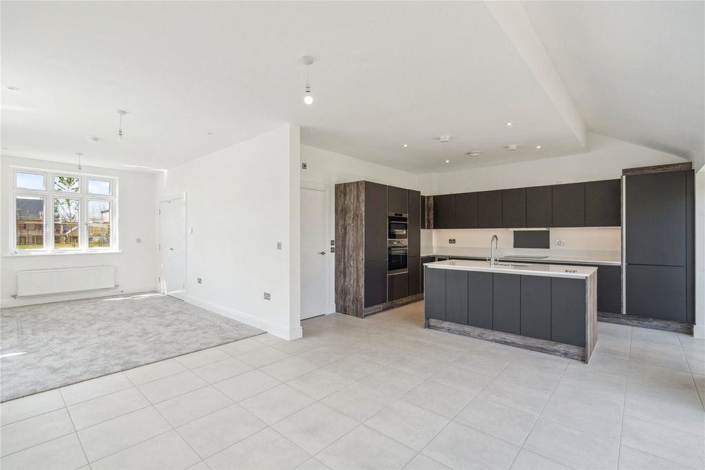 Property photo 3 of 17 Open Plan Living