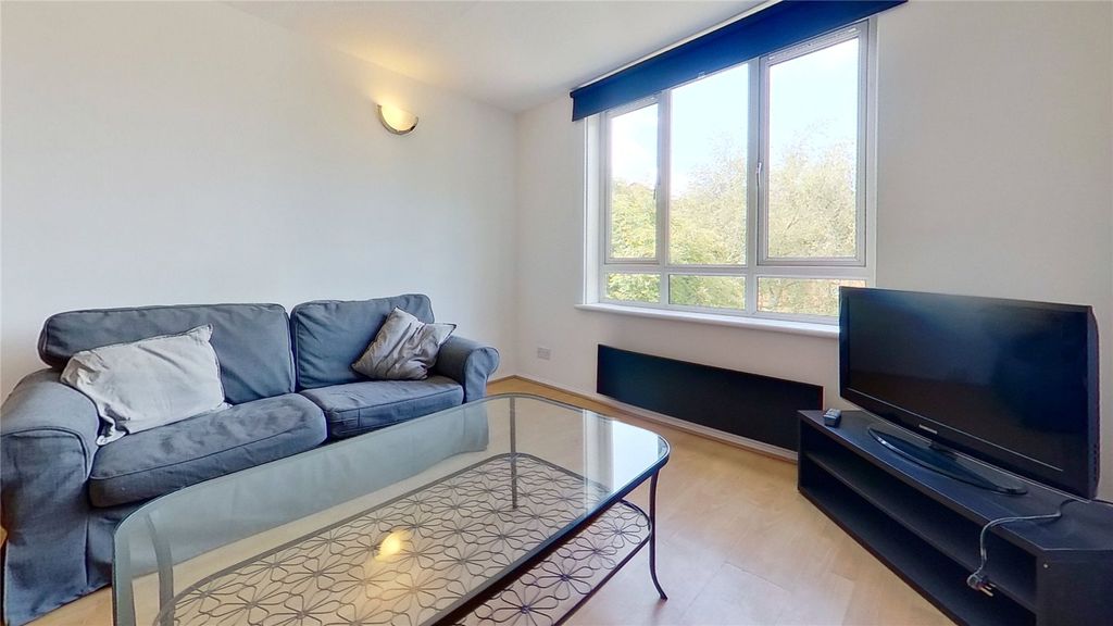 Property photo 3 of 8 Photo 3