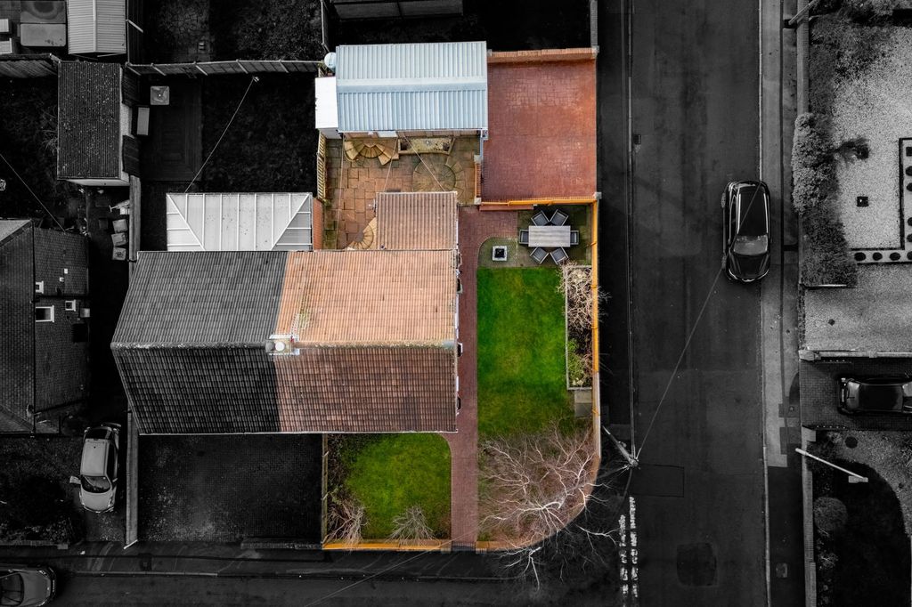 Property photo 3 of 26