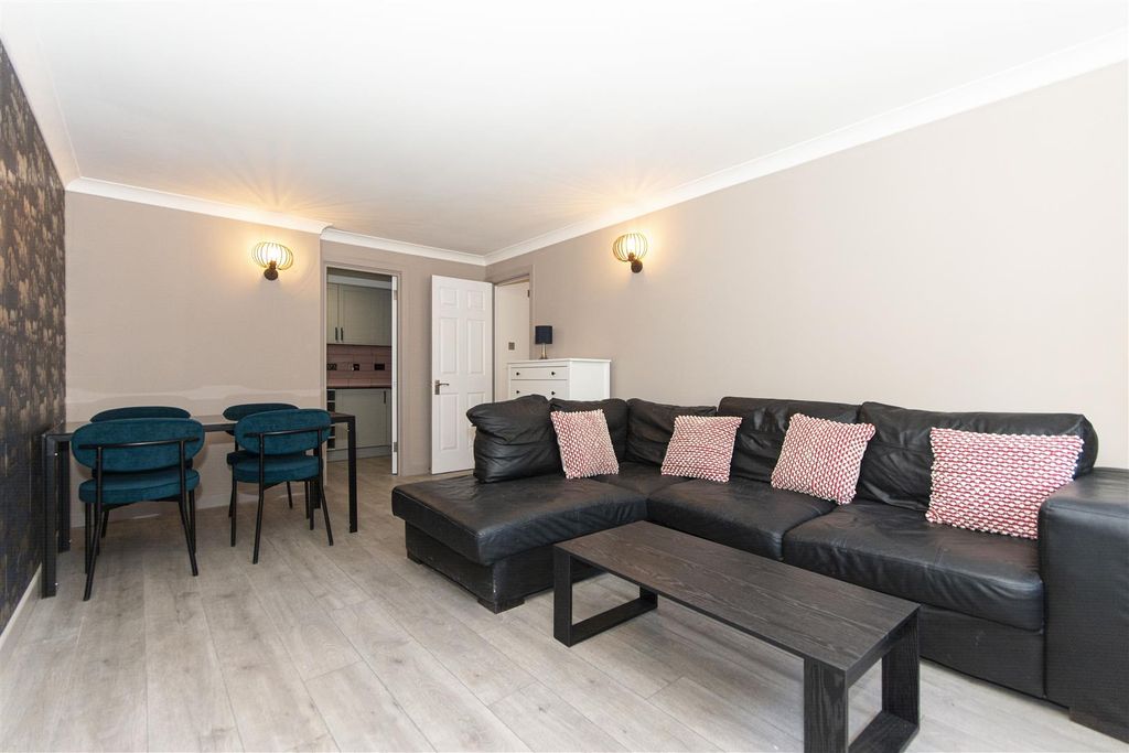 Property photo 3 of 11 Herrtford Court 11 2026 (9)_1.Jpg