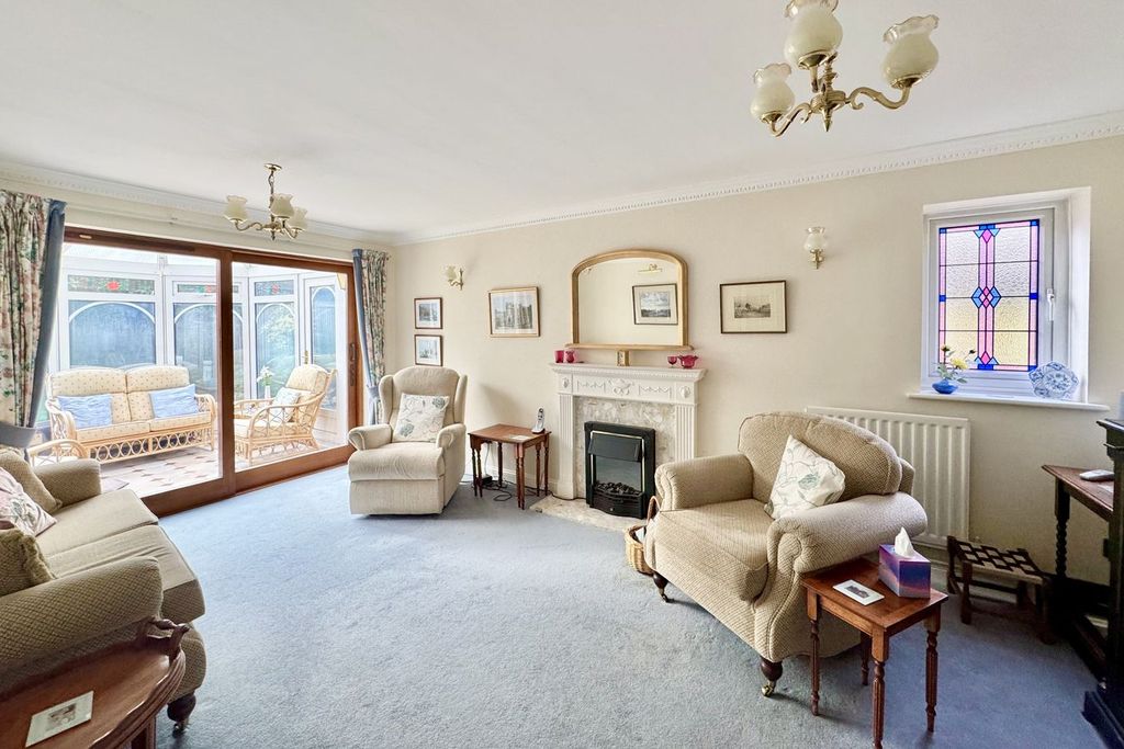 Property photo 2 of 16