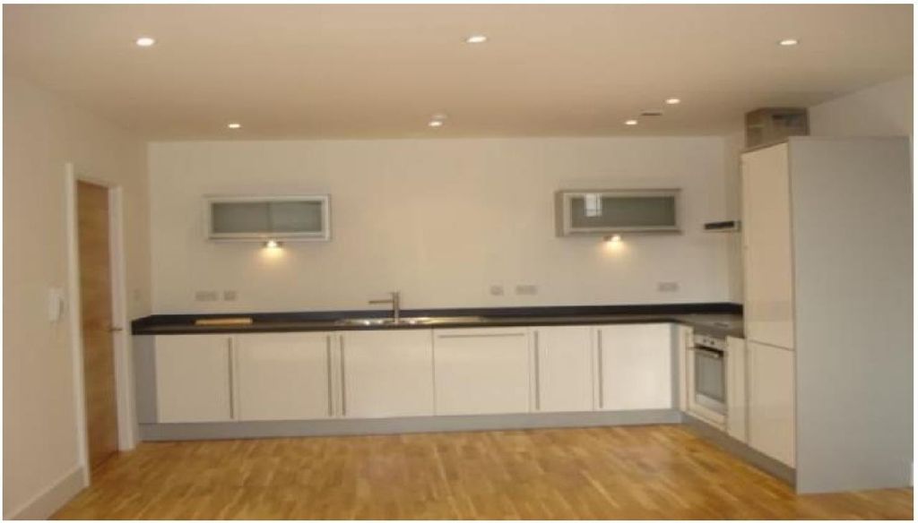 Property photo 2 of 3