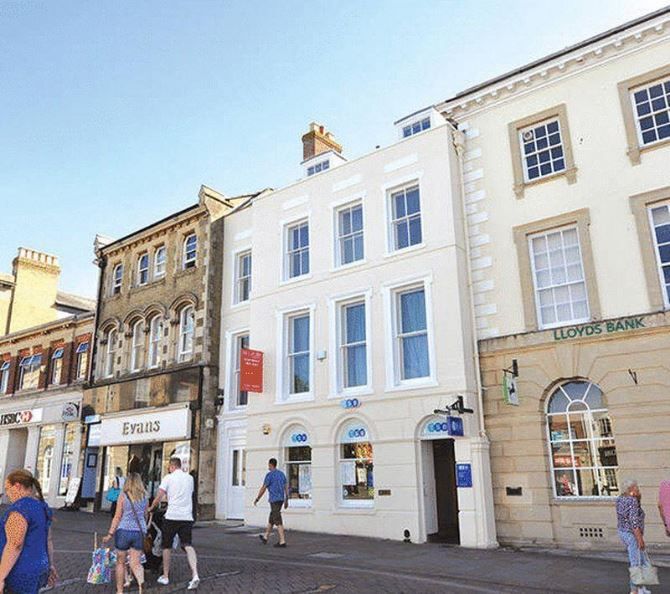 Property photo 2 of 9