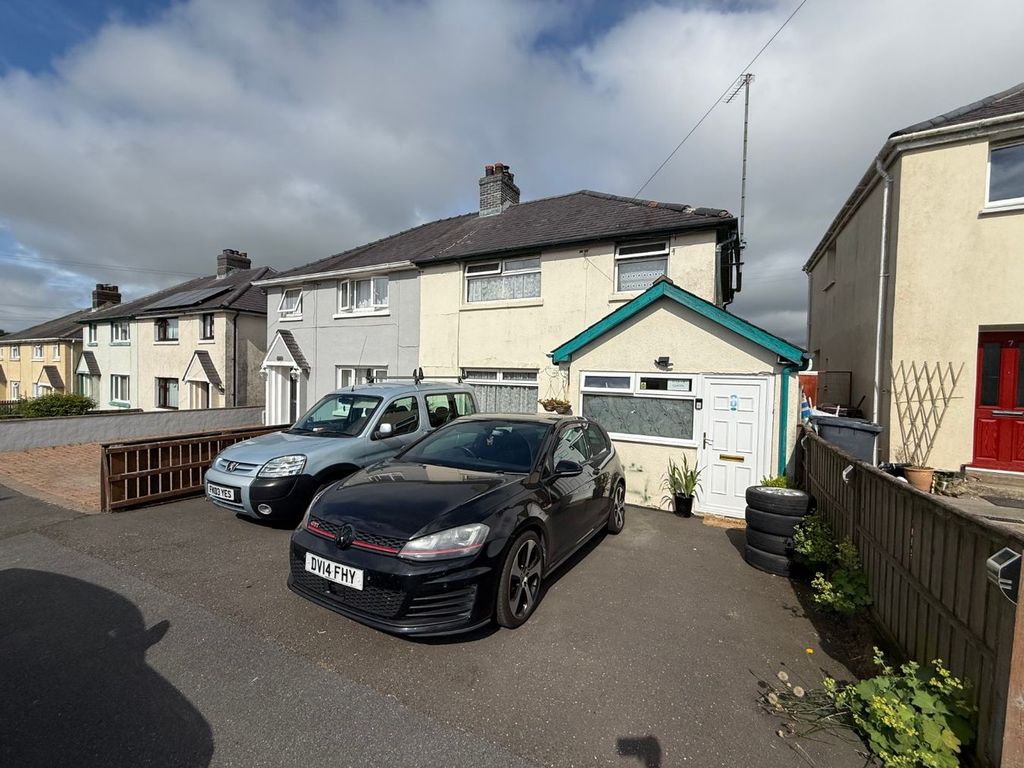 Property photo 1 of 30