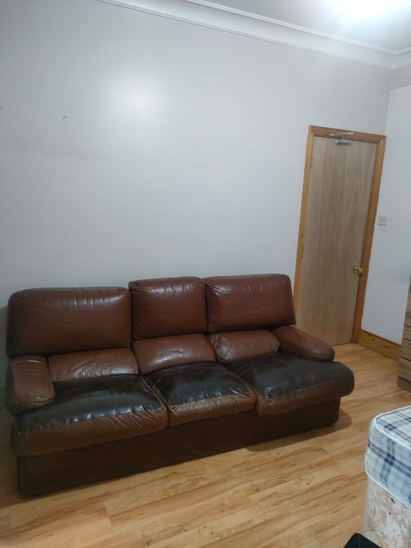 Property photo 3 of 27 Bedroom