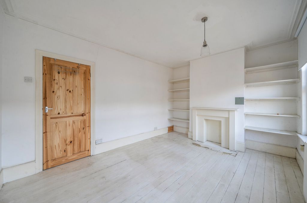 Property photo 1 of 13 1432131-1-69ba6ba...