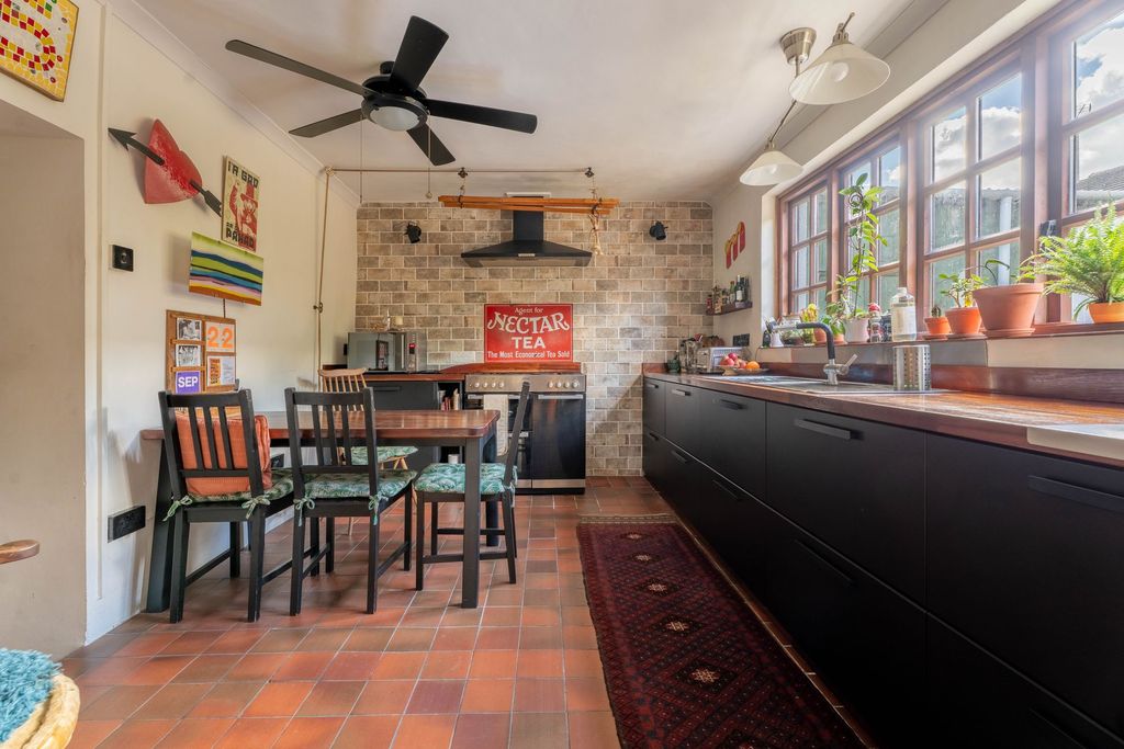 Property photo 1 of 30 Dining Kitchen