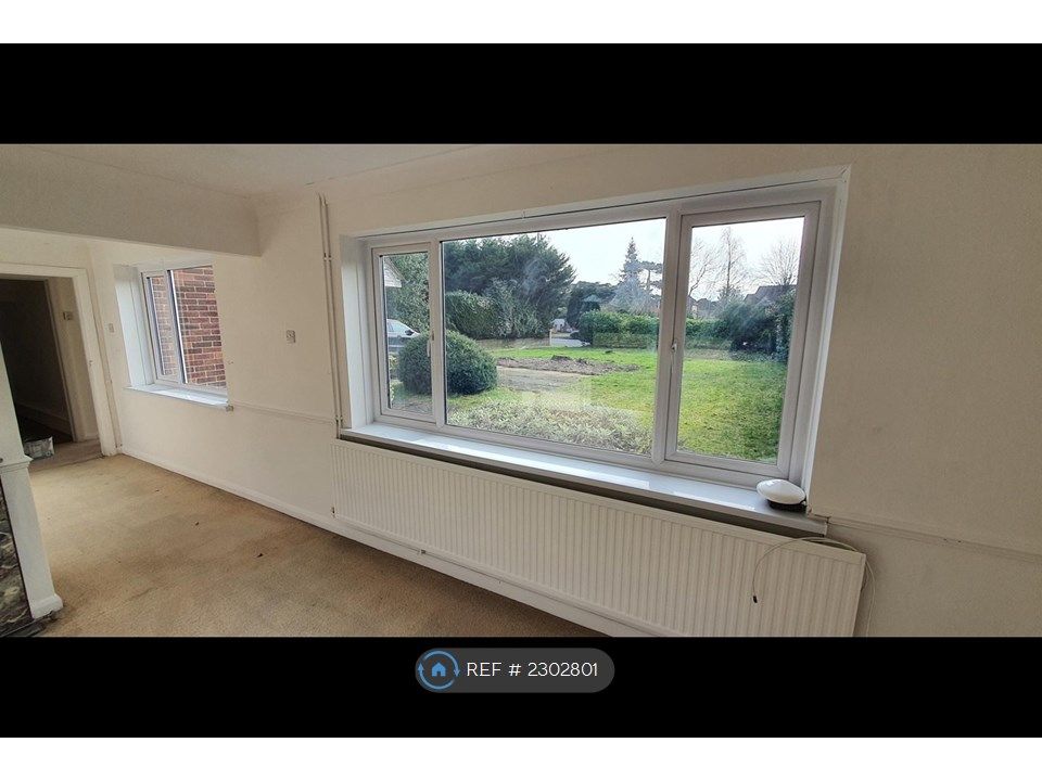 Property photo 2 of 28