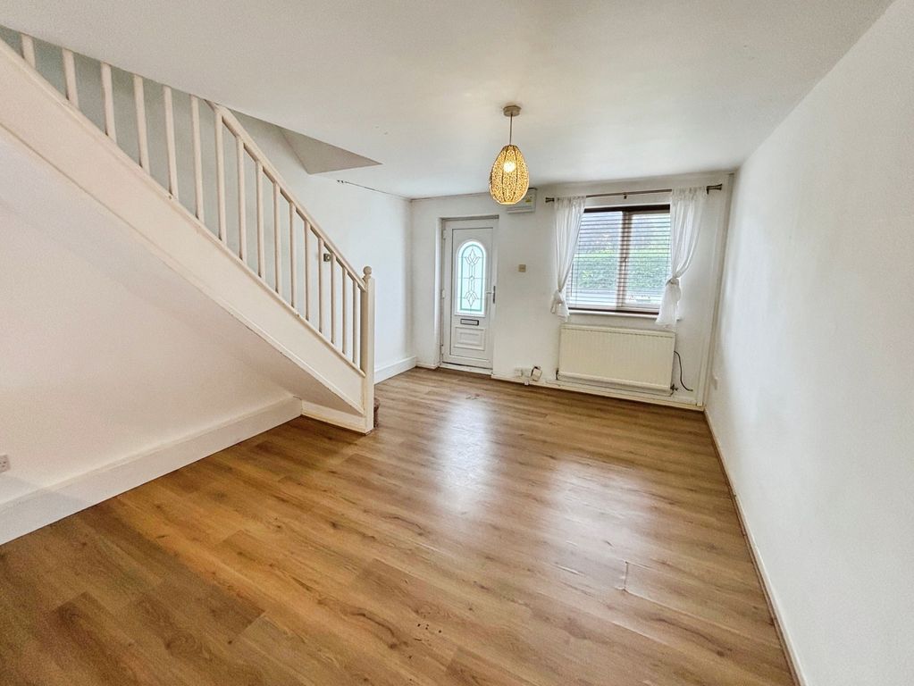 Property photo 2 of 8 Pbox-Img.Jpg