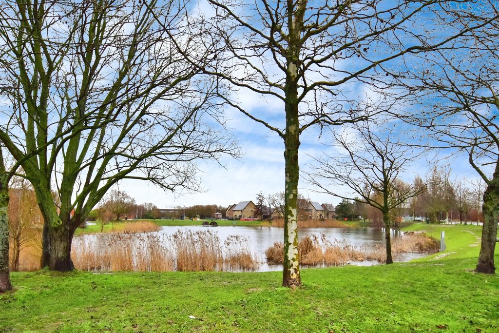 Property photo 2 of 20 Pbox-Img.Jpg