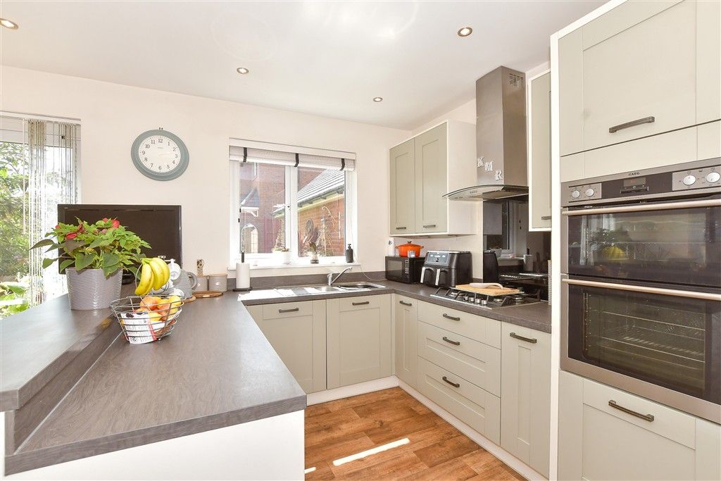 Property photo 3 of 9 Kitchen/Diner