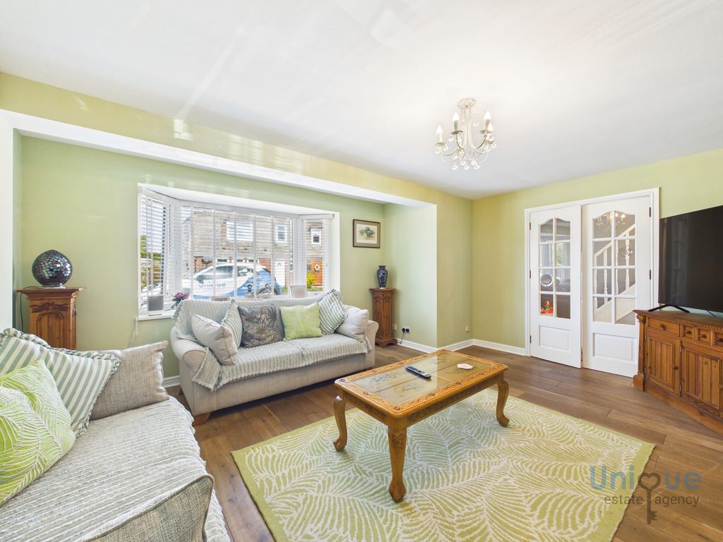 Property photo 3 of 33