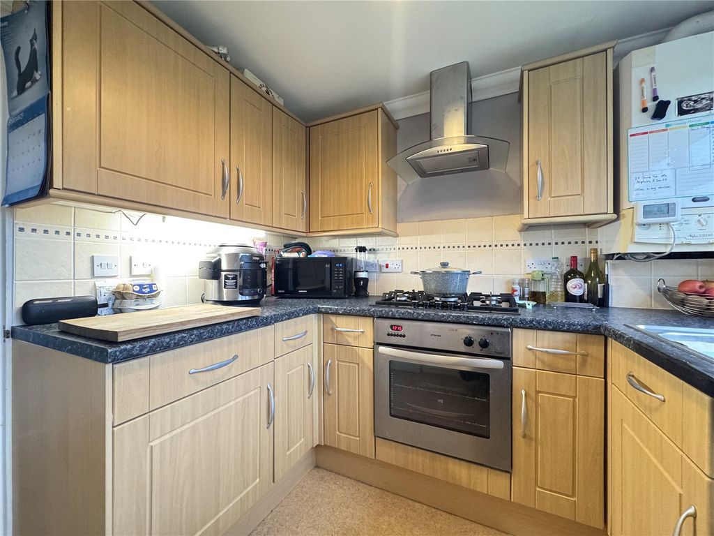 Property photo 2 of 10 Picture No. 06