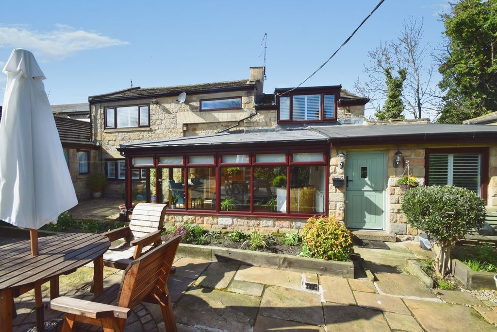 Property photo 1 of 20 Be2Da413-Front