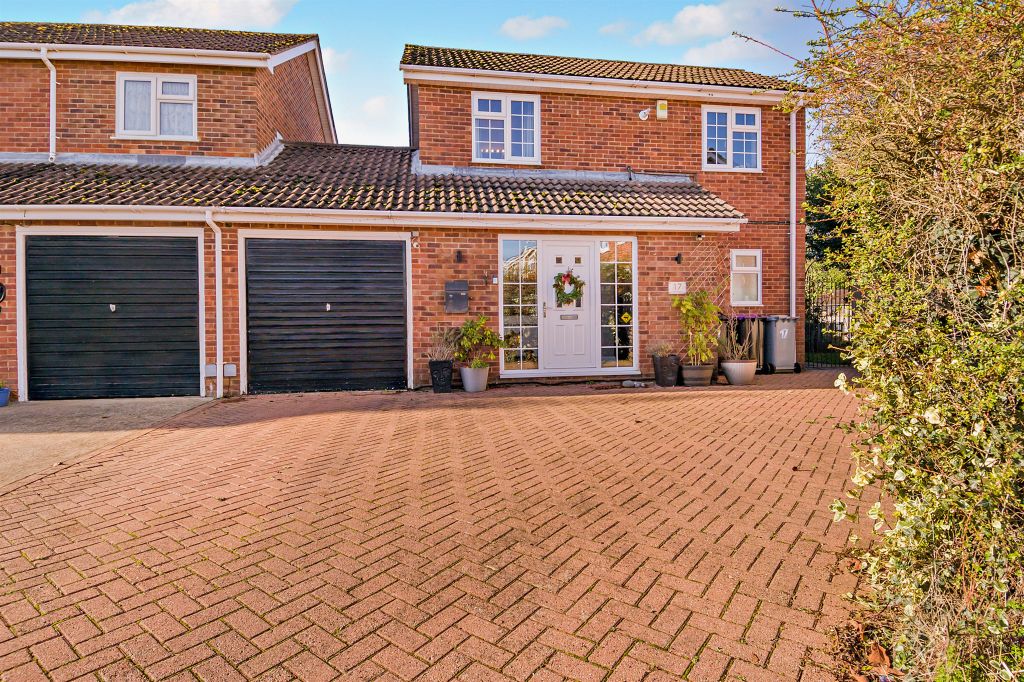 Property photo 2 of 18