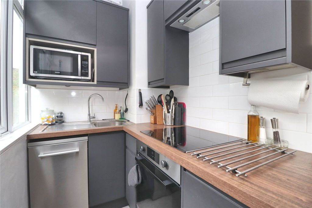 Property photo 3 of 11 Picture No. 06