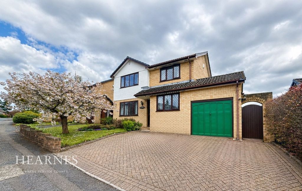 Property photo 1 of 18