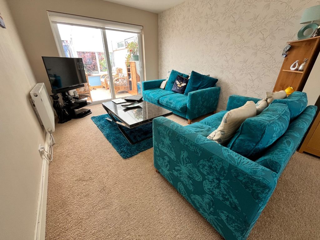 Property photo 3 of 11 4207904