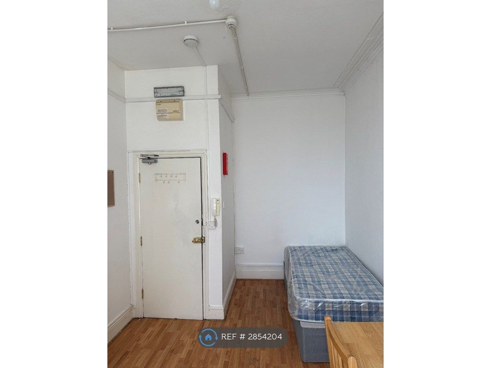 Property photo 3 of 3