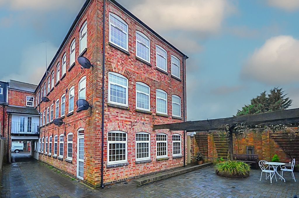 Property photo 1 of 6