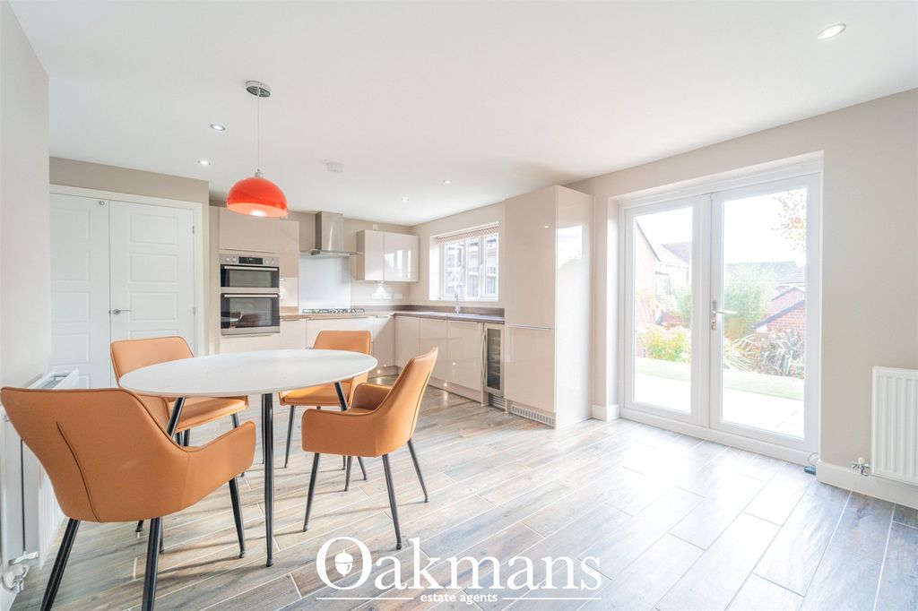 Property photo 2 of 28 Picture No. 36