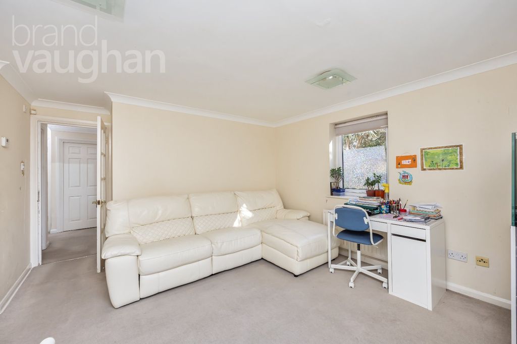 Property photo 3 of 16 Picture No. 03