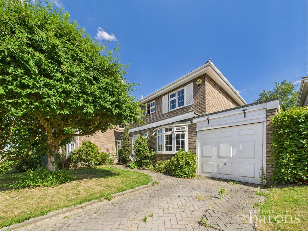 Property photo 1 of 17 Cam05500G0-Pr0013-Still016.Jpg