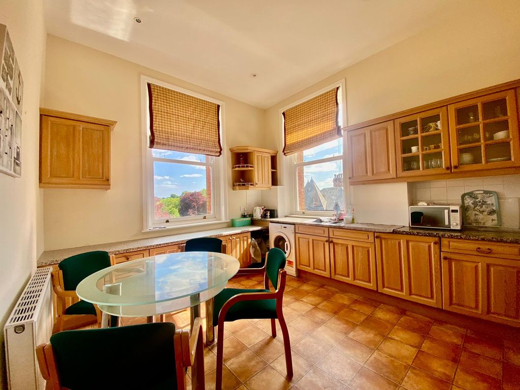 Property photo 1 of 30