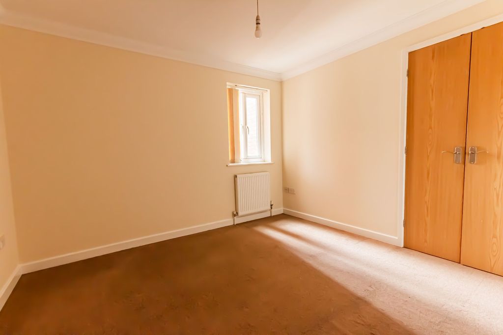 Property photo 3 of 6
