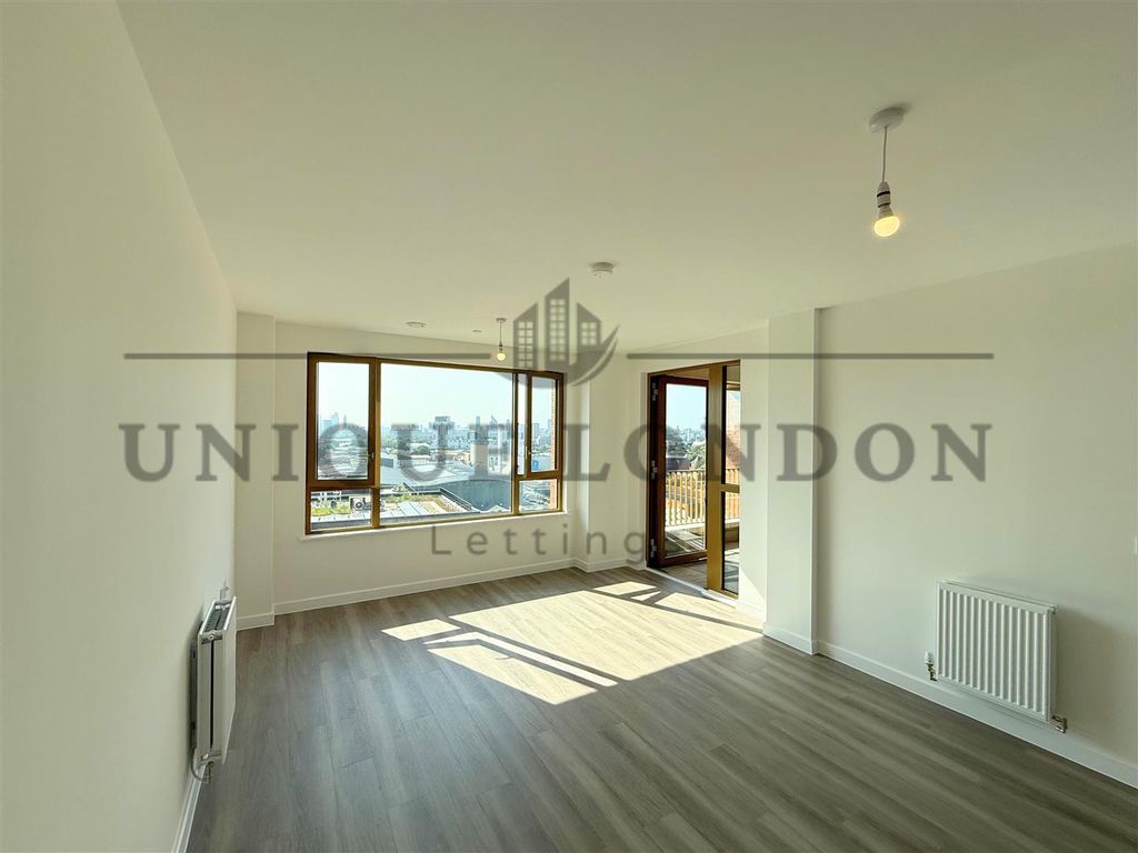 Property photo 1 of 10 261.Png