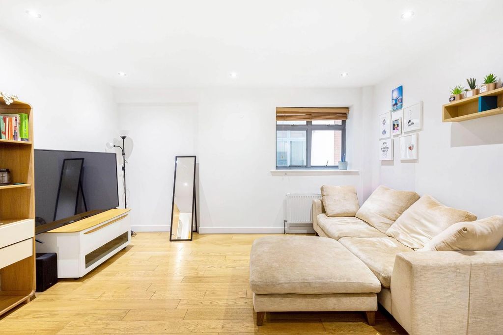 Property photo 1 of 12 C.Jpg