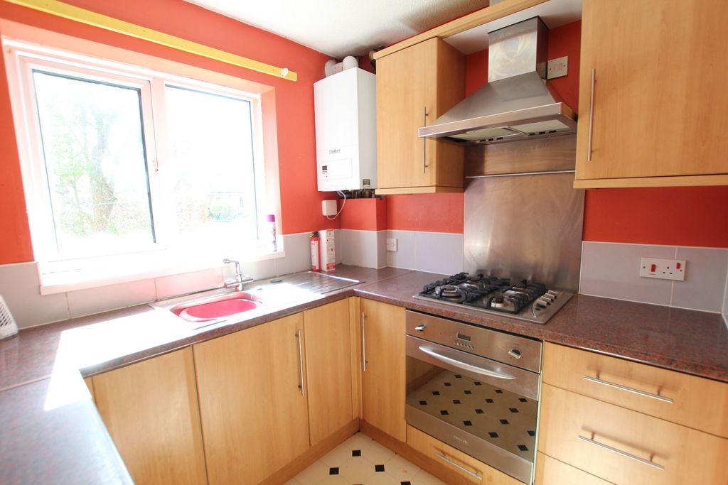 Property photo 2 of 8