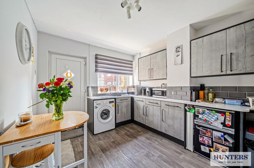 Property photo 2 of 18 903F5d73-37Ad-4c2A-92F0-93091c89Ad66.Jpg