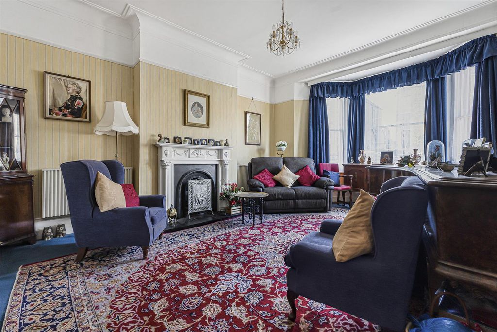 Property photo 2 of 24 Drawing Room