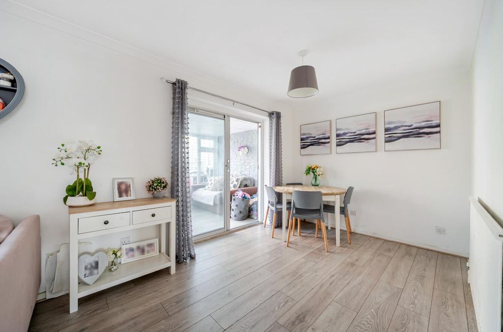 Property photo 3 of 19 1430673-16-69c510B9A214B.Jpg