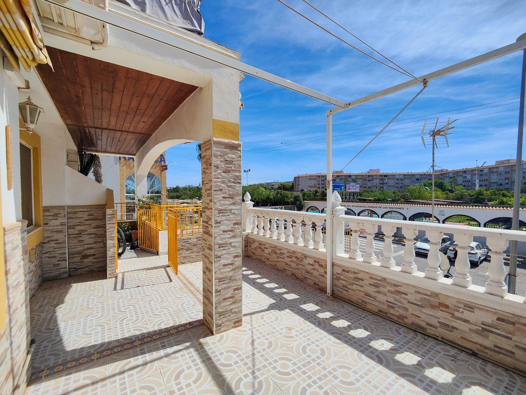 Property photo 1 of 38