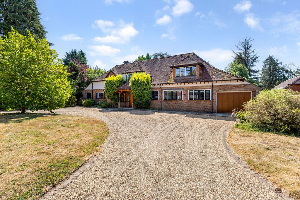 Property photo 1 of 20